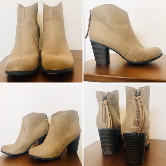 Merona Shoes - Merona Zip-Up Heeled Ankle Boot in Tan